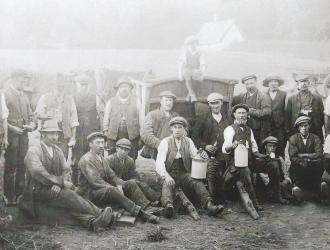 Farm workers 1914